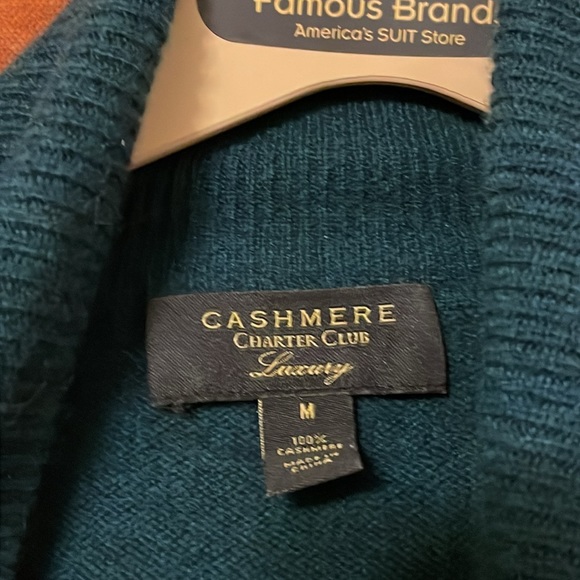 100% Cashmere Charter Club Luxury Forest Green Turtleneck Sweater. Lightly worn. - Picture 3 of 5